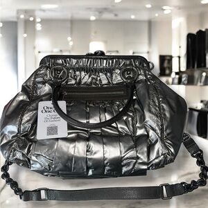 Marc Jacobs Parachute Stam METALLIC SILVER KISS-LOCK & Dust-bag Included